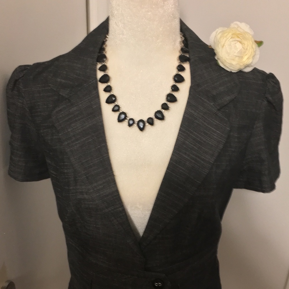 IZ byer sz L cropped blazer NWOT’ flawless shape